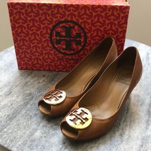 Tory Burch Royal Tan/Gold Sally 2 Wedge Shoe